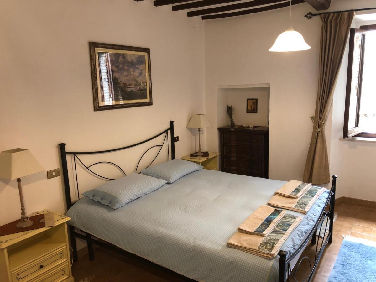 迪维城堡山Casa In Umbria公寓 外观 照片