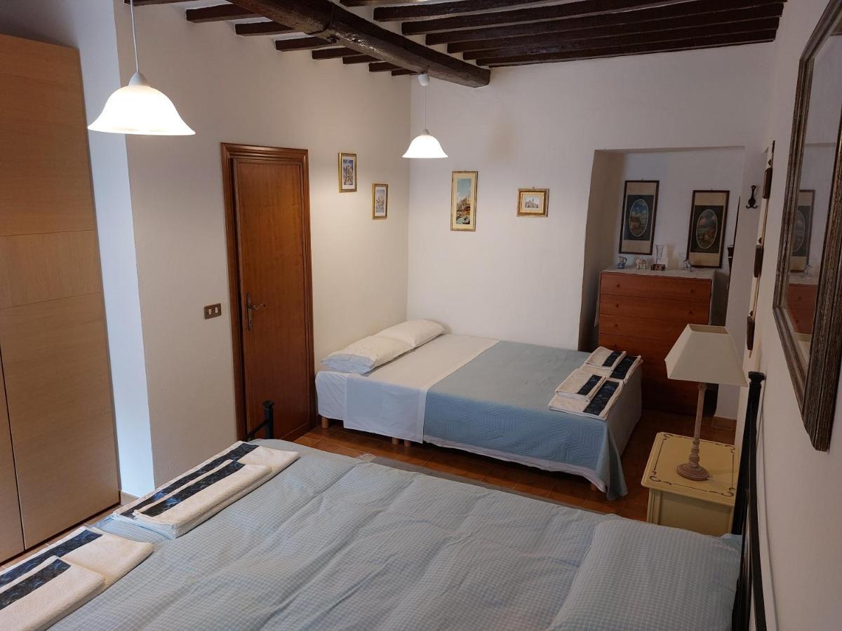 迪维城堡山Casa In Umbria公寓 外观 照片
