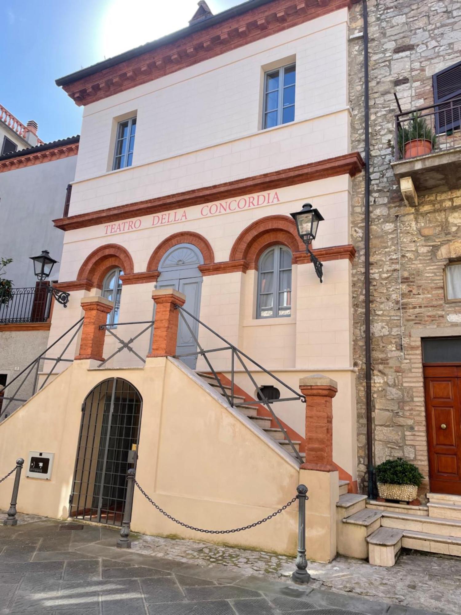 迪维城堡山Casa In Umbria公寓 外观 照片